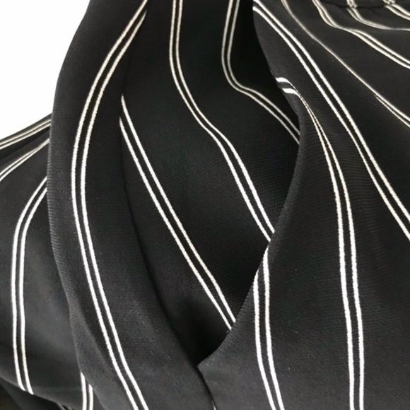 Forever 21 Dark Navy Stripped Mini Skirt - Picture 5 of 7